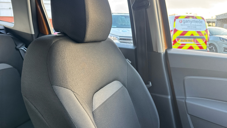 Dacia Duster 1.6 SCe Essential 5dr Petrol Estate